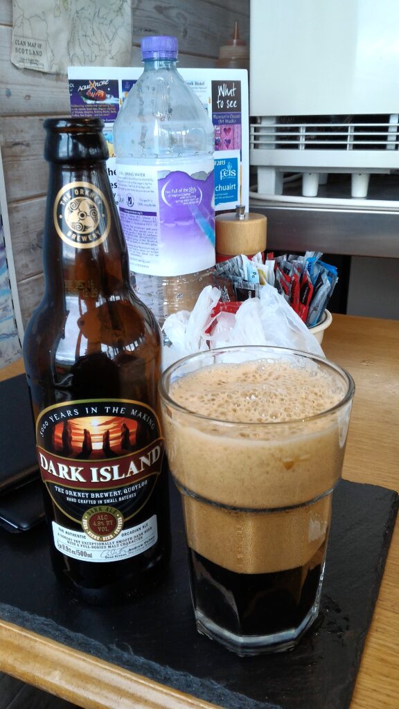 Piwo Dark Island w Szkocji