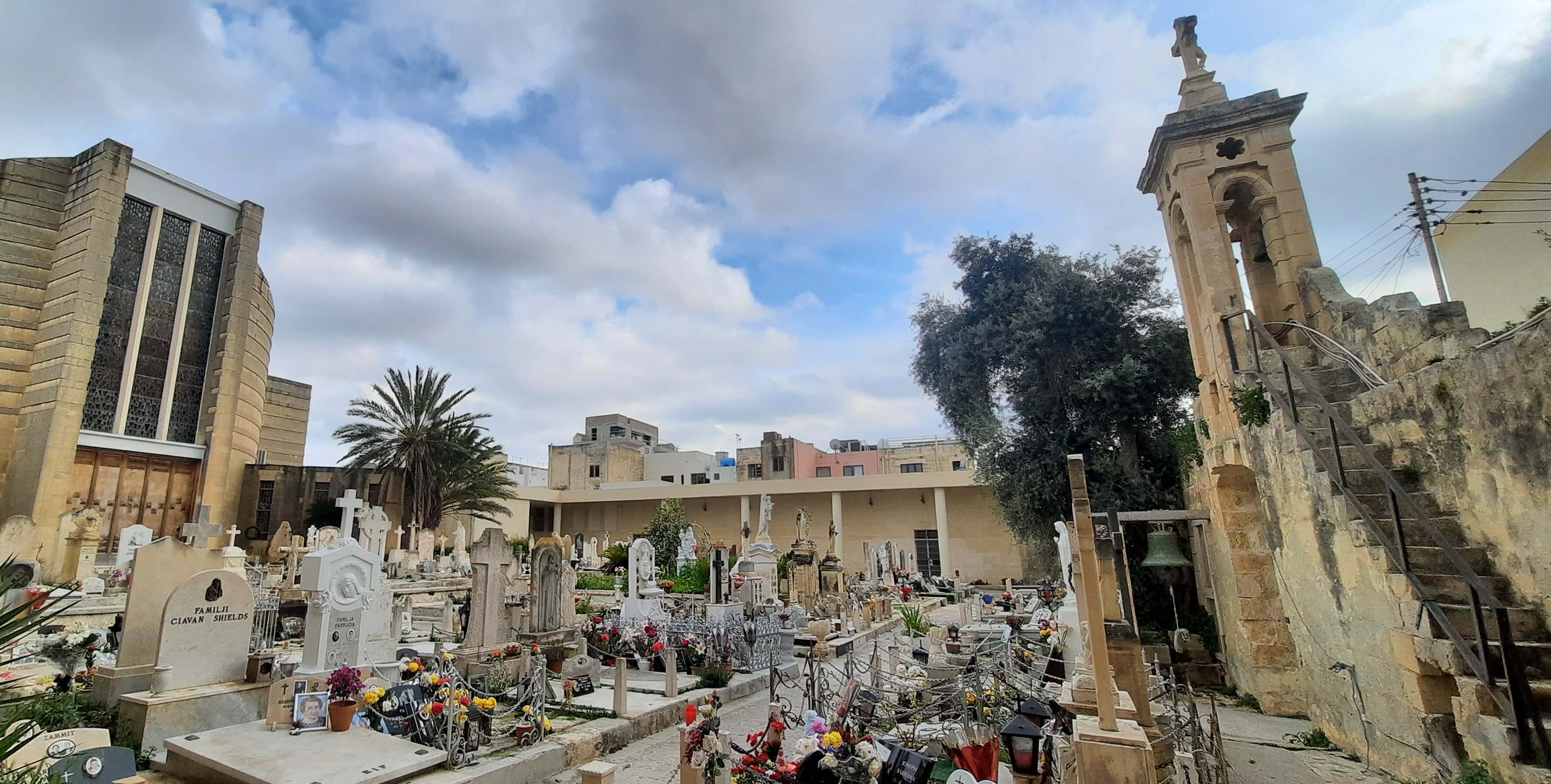 Zabytkowy cmentarz w Tarxien