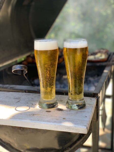 Dwa piwa w szklankach